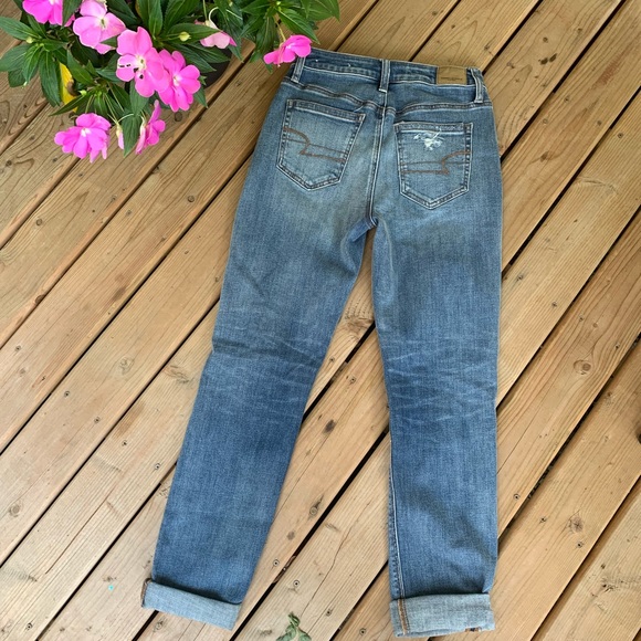 AE Vintage High Rise Slim Ripped & Cuffed Jeans - Picture 2 of 9